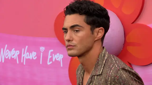 Darren Barnet Age, Height, Weight, Net Worth, Career, And More